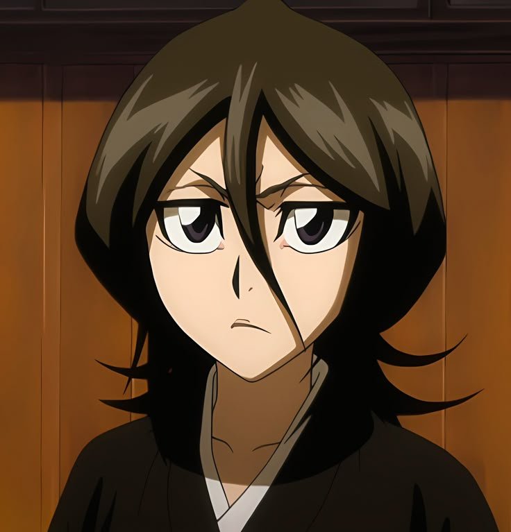 Rukia Kuchiki 13th Division Captain wielding Sode no Shirayuki