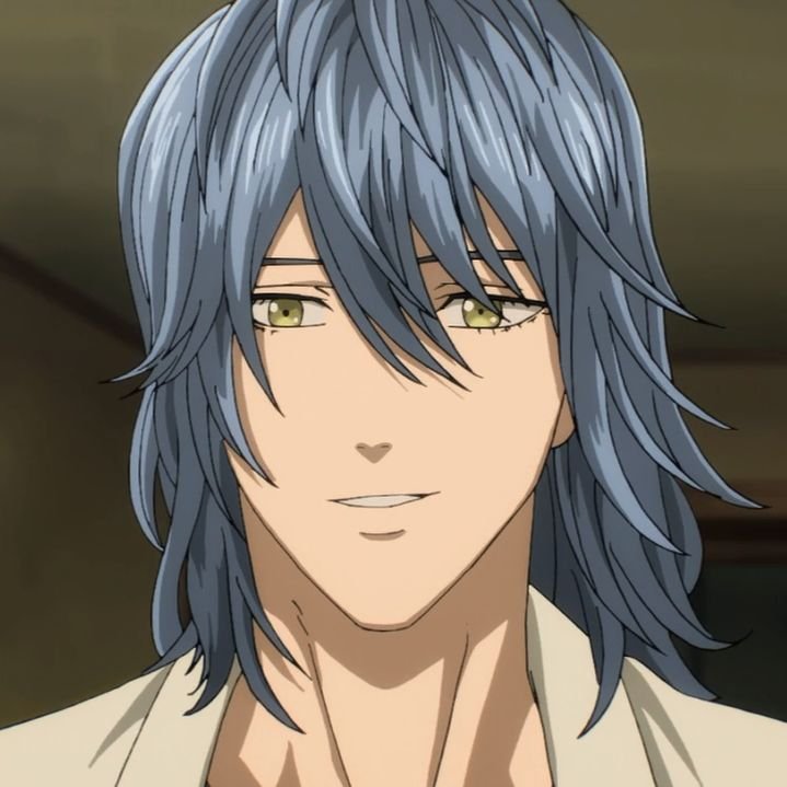 Sweet Mask, A-Class Rank 1 hero and idol with devastating combat abilities